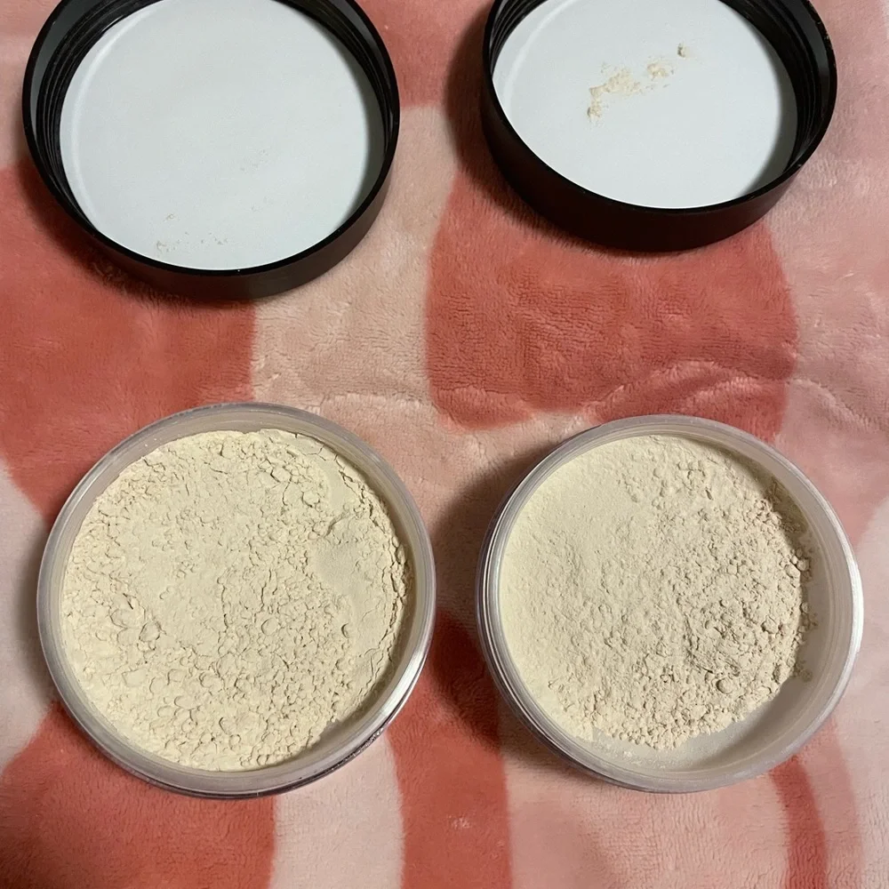 Large Anastasia Beverly Hills Loose Setting Powder Bundle in Vanilla